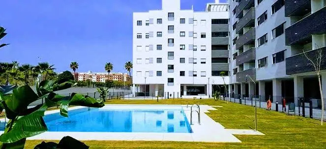 Apartamento Ático con Piscina y Vistas al Mar Parque Litoral Málaga España